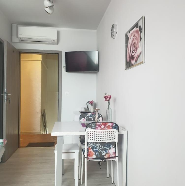 Dom Goscinny Vollare Ujście-Darłowskie Exterior foto